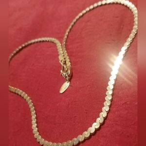 Vintage Medici scalloped gold plated chain.